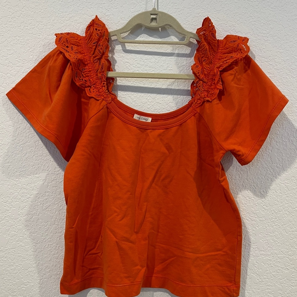 LAST CHANCE Anthropologie shirt